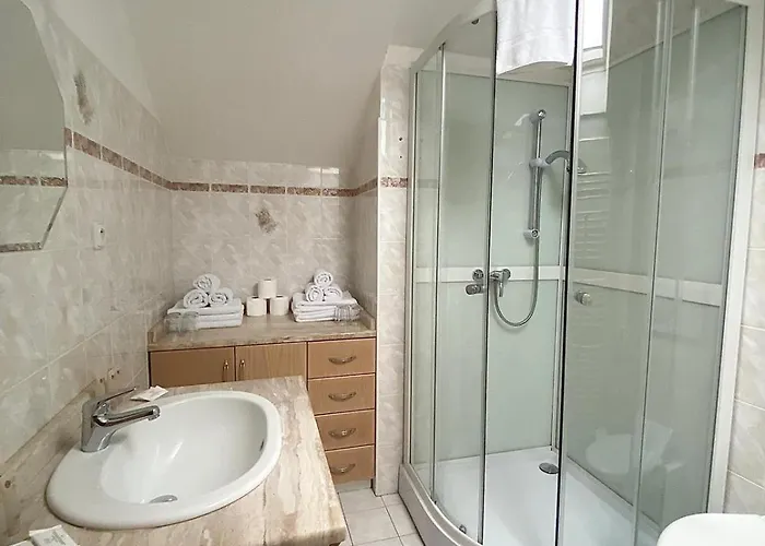 U Labute Otel 3*